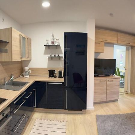 Near Holstentor Modern Apartment Near The Center With Wifi Lubeck Luaran gambar