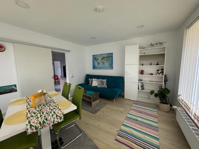 Near Holstentor Modern Apartment Near The Center With Wifi Lubeck Luaran gambar