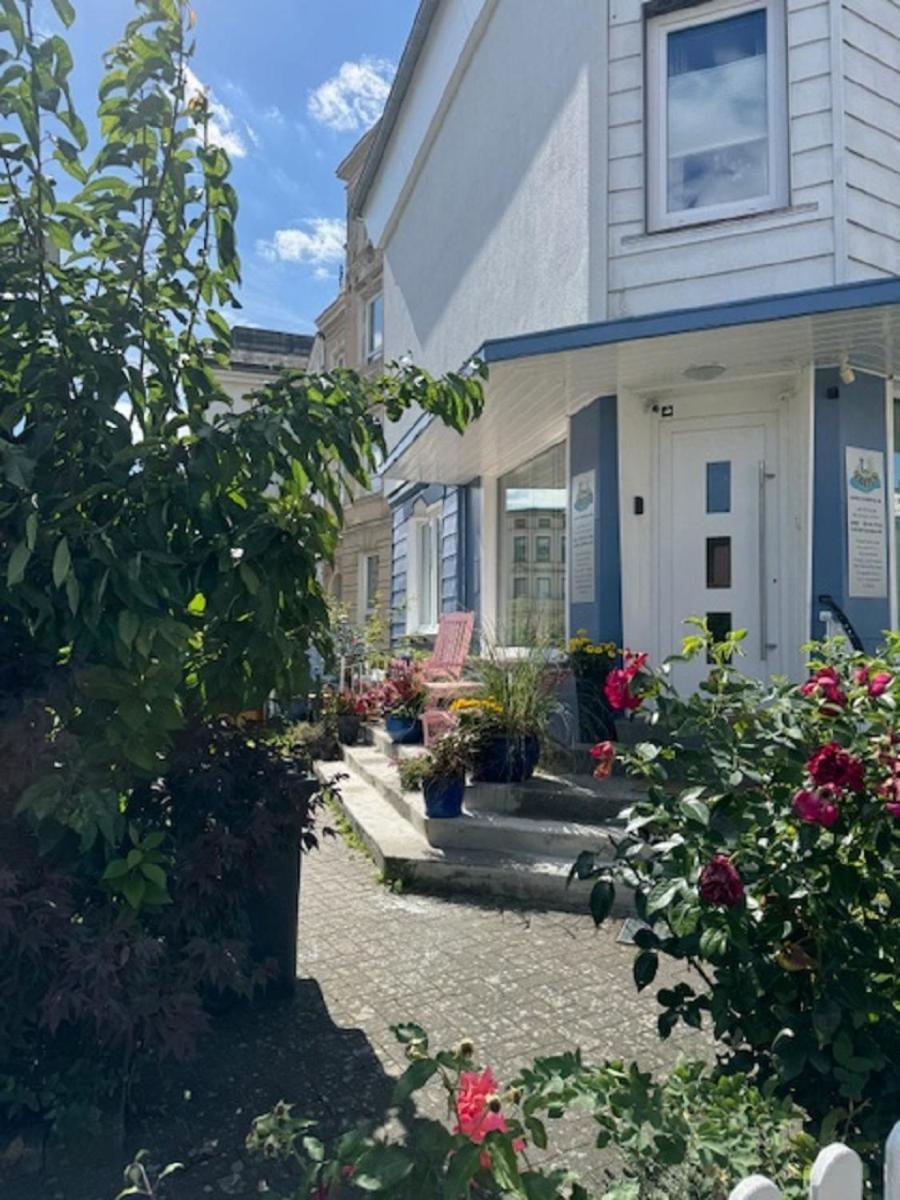 Near Holstentor Modern Apartment Near The Center With Wifi Lubeck Luaran gambar
